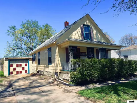 826 Washington St, Lincoln, NE 68502