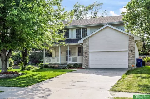 1309 Lambert Dr, Papillion, NE 68046