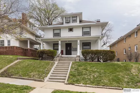 123 N 41 St, Omaha, NE 68131