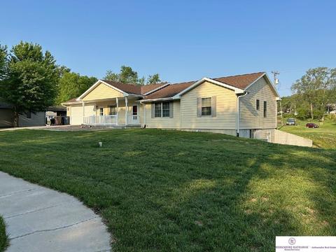 606 S East St, Weeping Water, NE 68463