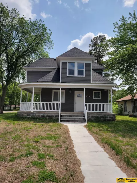 1223 Jefferson St, Beatrice, NE 68310