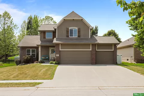 5404 S 163rd Ave, Omaha, NE 68135
