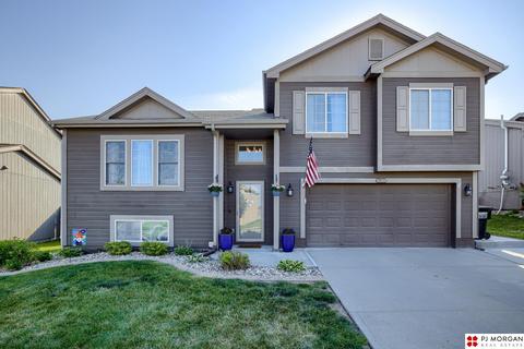 16260 Saratoga St, Omaha, NE 68116