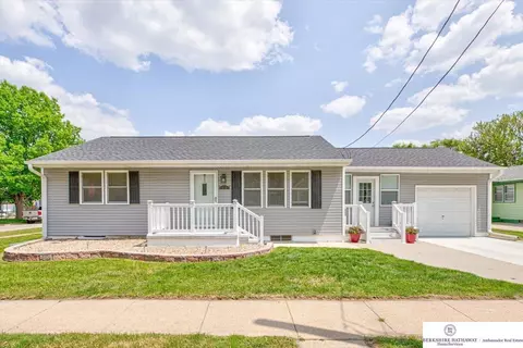 519 N 22nd St, Council Bluffs, IA 51501