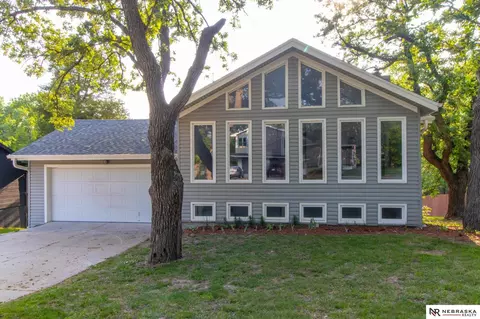 19702 Ewel Ct, Plattsmouth, NE 68048