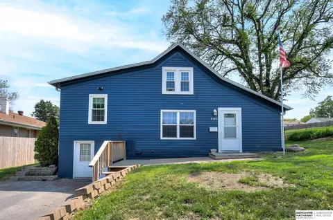 8305 Main St, Ralston, NE 68127