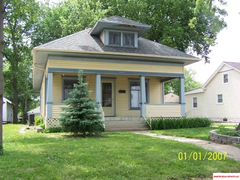 1405 Elk Street Cir, Beatrice, NE 68310