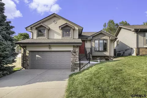 14562 Hascall St, Omaha, NE 68144