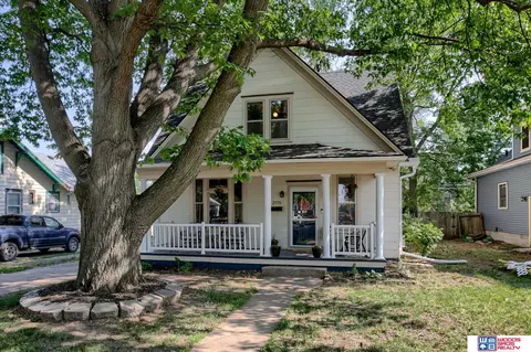2775 Sumner St, Lincoln, NE 68502