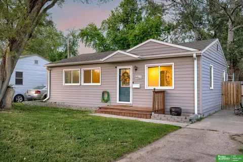 4463 S 61st Ave, Omaha, NE 68117
