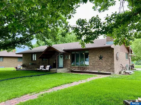 1211 Birch Ct, Aurora, NE 68818