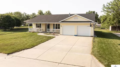 801 5th St, Utica, NE 68456
