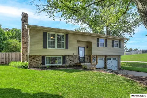 1103 Logan Ave, Bellevue, NE 68005