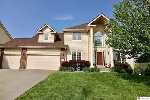 18628 Josephine St, Omaha, NE 68136