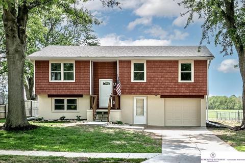 303 Gladys Ave, Yutan, NE 68073