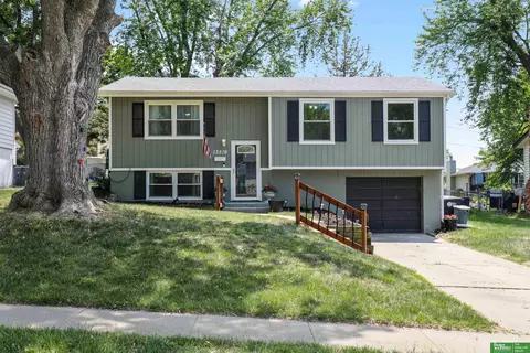 13519 Spring St, Omaha, NE 68144