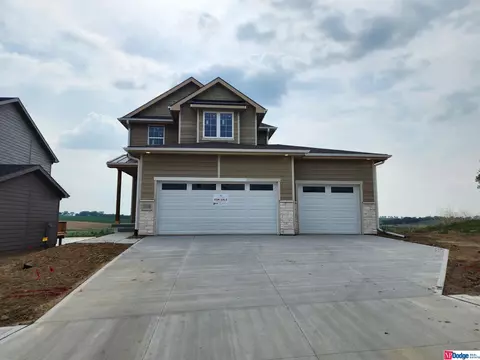 7310 N 177 St, Bennington, NE 68007