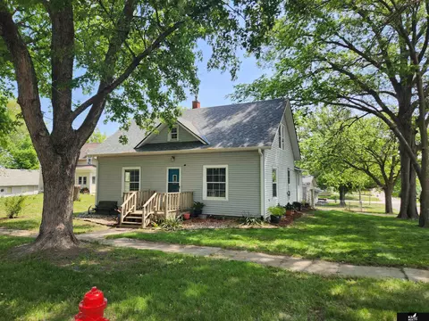 702 Allen St, Firth, NE 68358