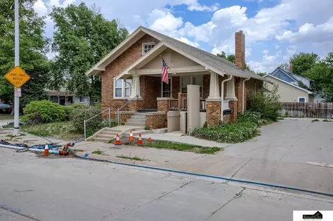 3042 N 48th St, Lincoln, NE 68504