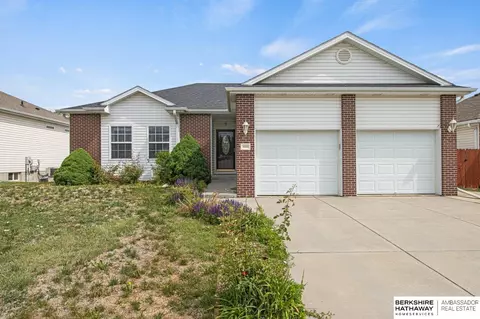 4420 W Huntington Ave, Lincoln, NE 68524