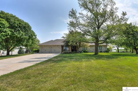 5909 S 216 St, Elkhorn, NE 68022