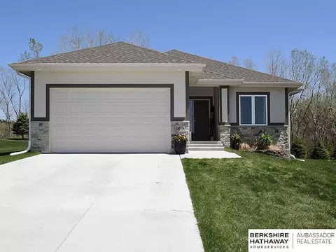 12659 N 161 Ave, Bennington, NE 68007