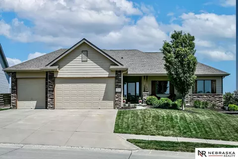 9121 N 169th St, Bennington, NE 68007