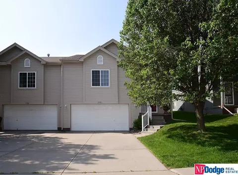 17183 Manderson St, Omaha, NE 68116