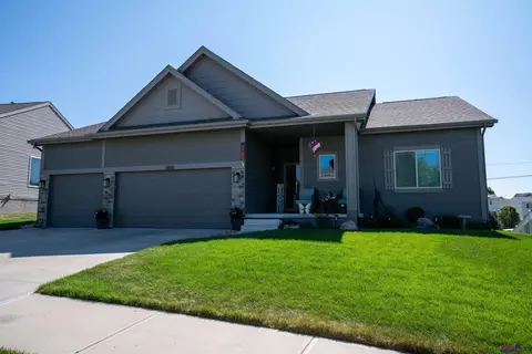 8813 N 156th Ave, Bennington, NE 68007