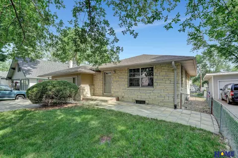 1436 Burr St, Lincoln, NE 68502