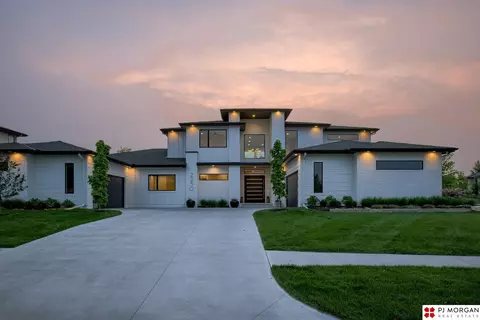 2250 S 218th Ave, Elkhorn, NE 68022