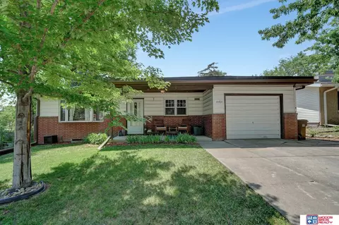 4401 S 47th St, Lincoln, NE 68516