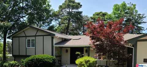 3211 Weaver Ln, Lincoln, NE 68506