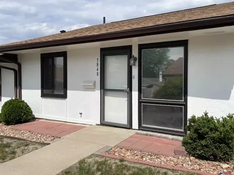 5848 Enterprise Dr, Lincoln, NE 68521