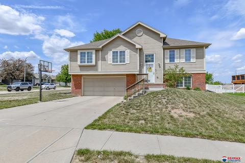 21768 Highview St, Gretna, NE 68028