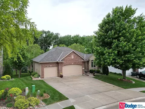 18243 Lafayette Ave, Omaha, NE 68022