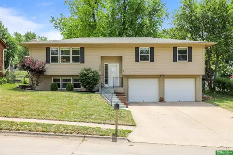 3309 Joann Ave, Bellevue, NE 68123