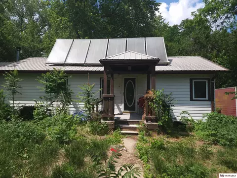332 W 17th St, Crete, NE 68333