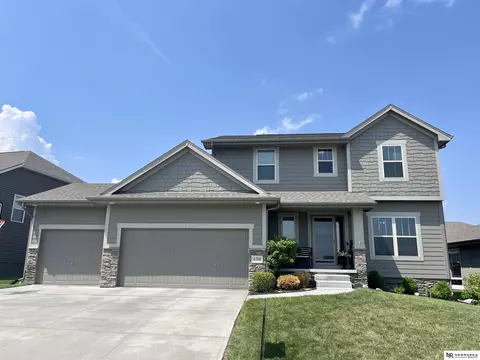 4708 N 205th St, Elkhorn, NE 68022