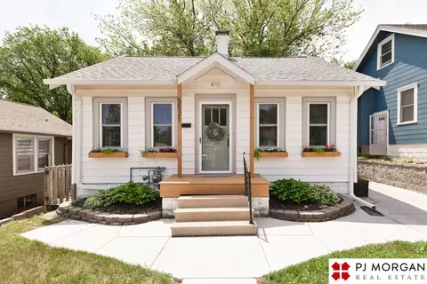 5521 Pine St, Omaha, NE 68106
