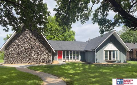 1300 S 5th St, Beatrice, NE 68310