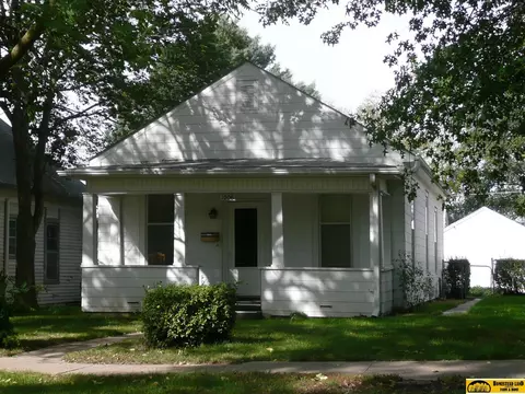 1006 Market St, Beatrice, NE 68310