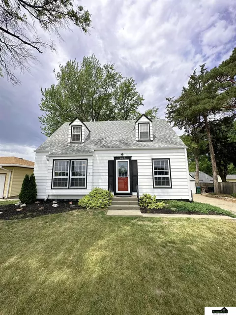 825 N 45th St, Lincoln, NE 68503