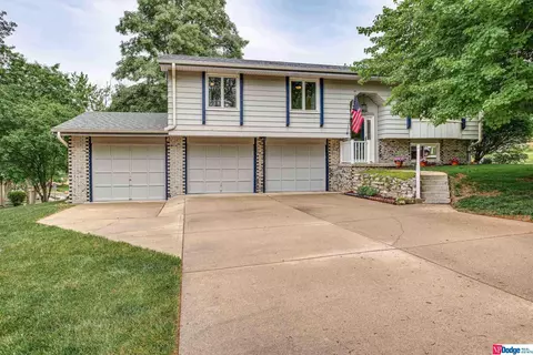 13354 Adams St, Omaha, NE 68137