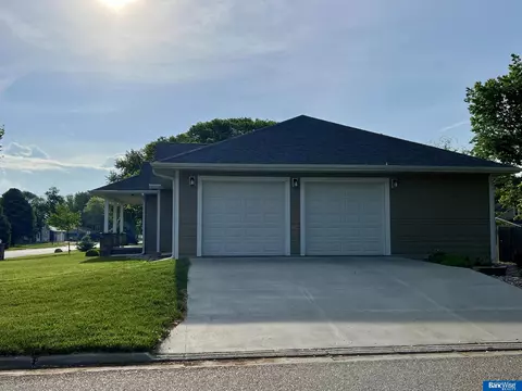 346 G St, Hampton, NE 68843 photo 4