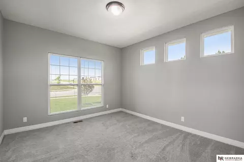 18301 Summit Dr, Omaha, NE 68136 photo 24
