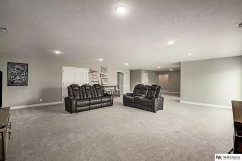 18301 Summit Dr, Omaha, NE 68136 photo 21
