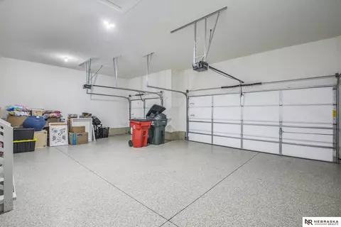 18301 Summit Dr, Omaha, NE 68136 photo 32