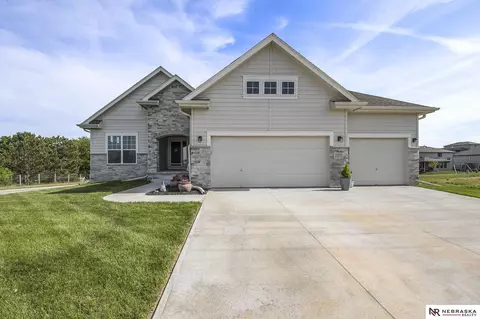 18301 Summit Dr, Omaha, NE 68136 photo 30