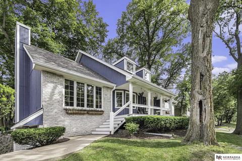 701 Martin Dr, Bellevue, NE 68005